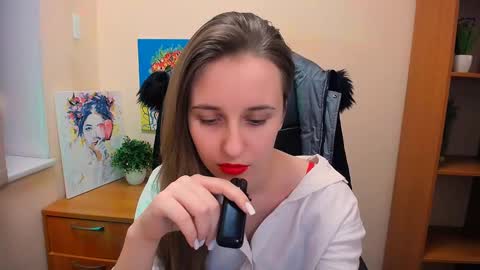 Snapshot of _nicole_new chatting on February 18, 12:39 pm Nica online show from February 18, 12:39 pm