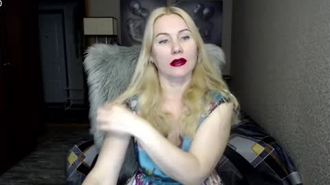 Donella    online show from December 5, 4:23 pm
