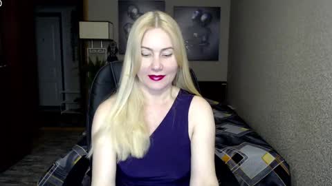 Donella    online show from February 19, 2:34 pm