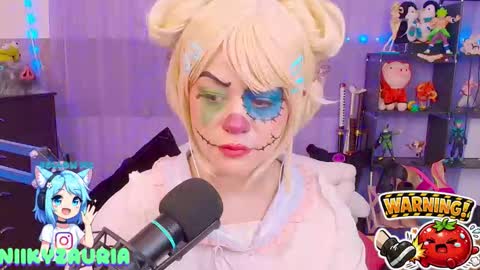 niiky online show from February 12, 4:02 pm