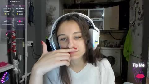 Nika online show from December 18, 6:03 pm