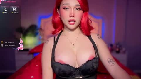 Snapshot of _nippleticklexxx chatting on October 28, 5:26 pm Lily online show from October 28, 5:26 pm