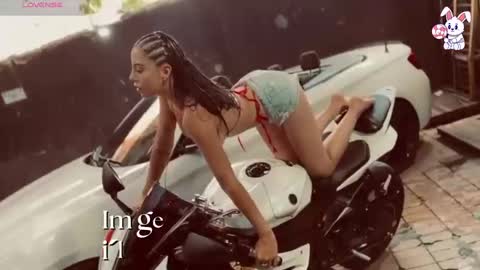 _noahjones online show from October 31, 11:44 am