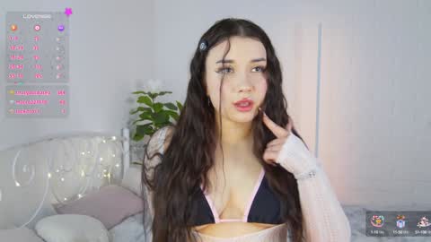 Vivian online show from December 29, 2:42 pm
