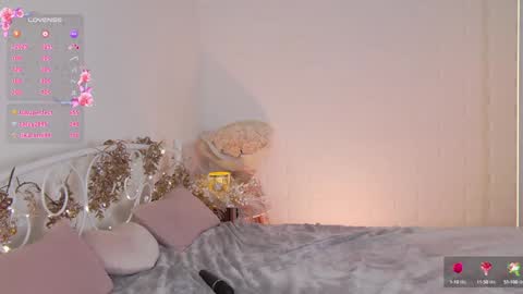 Vivian online show from January 12, 5:01 pm