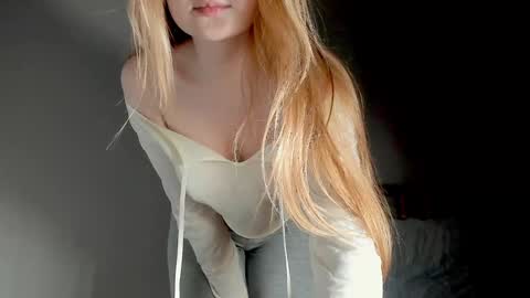  Adalin  online show from December 2, 9:43 pm