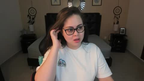 Olivia jones online show from February 18, 11:50 am