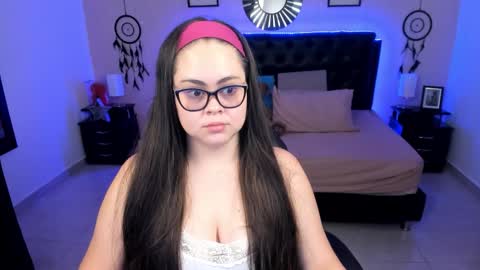 Olivia jones online show from March 25, 2:12 pm