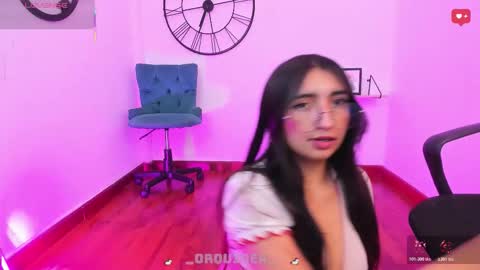 Orquidea  online show from February 20, 2:28 pm