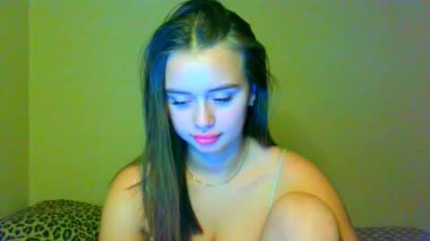 Snapshot of _peony_amazing1jess chatting on December 1, 3:39 pm Jasminefeelings online show from December 1, 3:39 pm