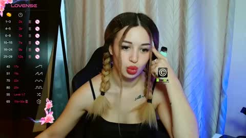 _pretty_cherry_ online show from October 5, 12:25 pm