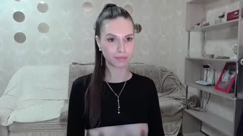 Snapshot of _pretty_fox_ chatting on October 1, 2:12 pm _pretty_fox_ online show from October 1, 2:12 pm