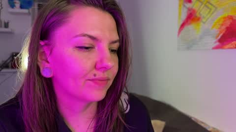 Snapshot of _private_person_ chatting on December 11, 8:50 pm HADLY today day-off see u online 0112 online show from December 11, 8:50 pm