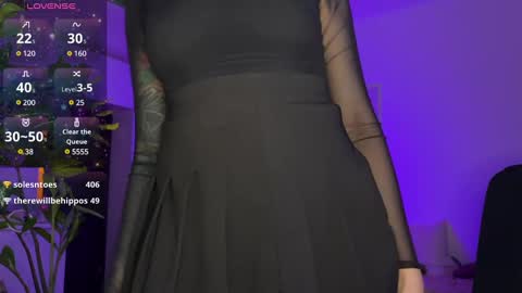 Snapshot of _private_person_ chatting on January 26, 9:29 pm HADLY today day-off see u online 0112 online show from January 26, 9:29 pm