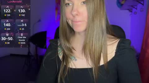 Snapshot of _private_person_ chatting on February 20, 5:29 pm HADLY today day-off see u online 0112 online show from February 20, 5:29 pm