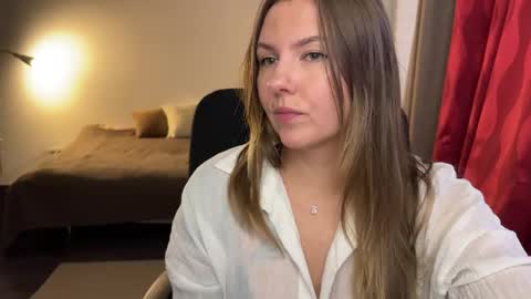 Snapshot of _private_person_ chatting on September 22, 4:09 pm HADLY today day-off see u online 0112 online show from September 22, 4:09 pm