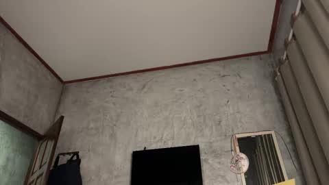 Snapshot of _private_person_ chatting on October 13, 1:44 pm HADLY today day-off see u online 0112 online show from October 13, 1:44 pm