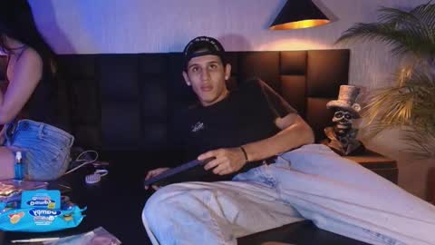 Snapshot of _realwav chatting on November 27, 8:38 am wav online show from November 27, 8:38 am