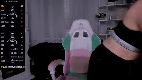 Rein online show from November 8, 6:07 pm