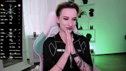 Snapshot of _rein_ramm chatting on April 16, 2:29 pm Rein online show from April 16, 2:29 pm
