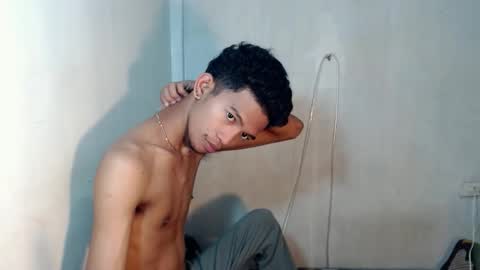 _rellvanxx online show from November 30, 2:04 am