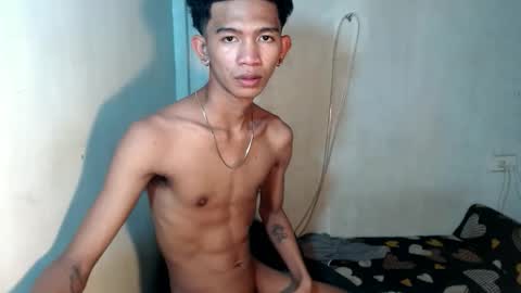 _rellvanxx online show from December 4, 7:11 pm