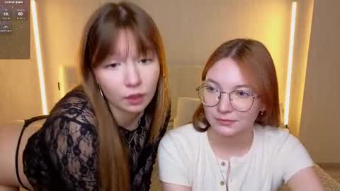 Snapshot of _reverse_gang_ chatting on June 21, 4:53 pm LISSAPVT IS OPEN online show from June 21, 4:53 pm