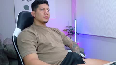 Roberto online show from February 25, 12:15 pm