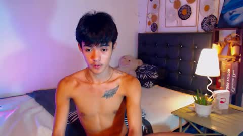 Snapshot of _robinmartinxx chatting on March 6, 2:40 pm _robinmartinxx online show from March 6, 2:40 pm