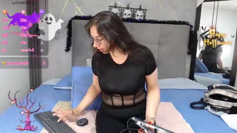 Samanta online show from October 17, 2:30 pm