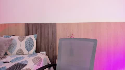 _samantagomez online show from October 23, 8:18 pm