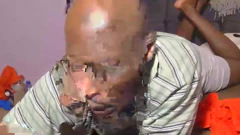 Snapshot of _sambo_ chatting on November 15, 1:07 pm _sambo_ online show from November 15, 1:07 pm