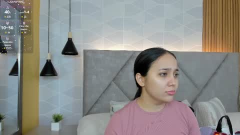 Snapshot of _sammy_fit chatting on June 18, 12:31 pm Antonella online show from June 18, 12:31 pm