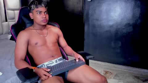 _sammy_ice online show from January 18, 6:13 am