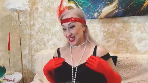 Snapshot of _sara__smith_ chatting on November 12, 8:04 am Sara online show from November 12, 8:04 am