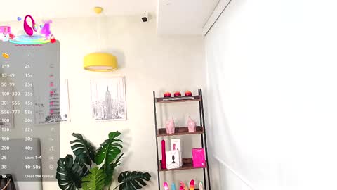 Sassy Girl online show from February 26, 6:00 pm