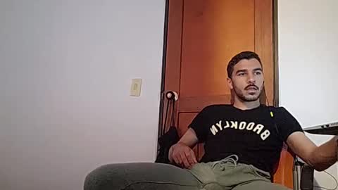 Snapshot of _sebas69 chatting on February 4, 7:09 pm _sebas69 online show from February 4, 7:09 pm