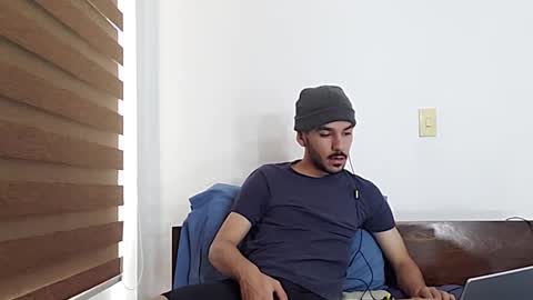 Snapshot of _sebas69 chatting on February 9, 7:07 pm _sebas69 online show from February 9, 7:07 pm