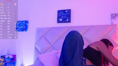 Snapshot of _selene_124 chatting on October 24, 2:46 pm selene online show from October 24, 2:46 pm