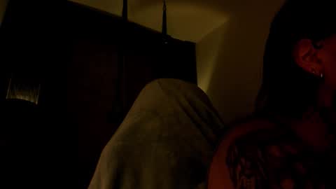 Selene online show from October 8, 3:53 pm