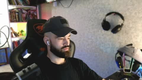 Ask me online show from April 3, 9:29 am