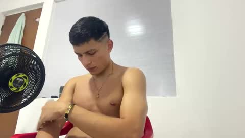 Snapshot of _sexy_jack chatting on December 27, 10:37 pm Juan Pablo-independent model online show from December 27, 10:37 pm