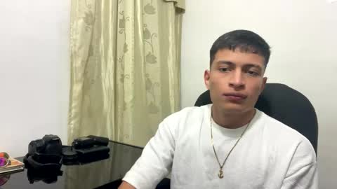 Snapshot of _sexy_jack chatting on January 18, 3:42 am Juan Pablo-independent model online show from January 18, 3:42 am