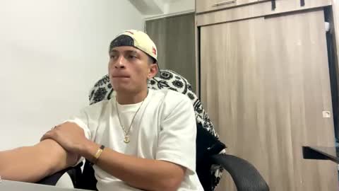 Snapshot of _sexy_jack chatting on February 17, 6:42 am Juan Pablo-independent model online show from February 17, 6:42 am