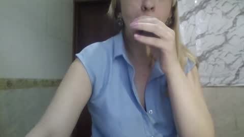 Snapshot of _sexyxsveta_ chatting on February 14, 2:52 am SexyXSveta online show from February 14, 2:52 am