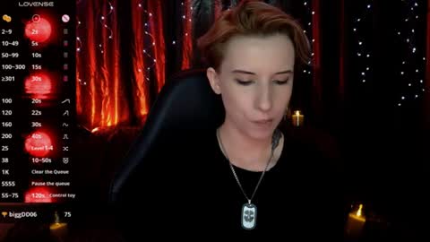 Snapshot of _shadow_devil__ chatting on June 22, 3:42 pm Alex online show from June 22, 3:42 pm
