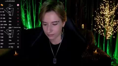 Snapshot of _shadow_devil__ chatting on June 26, 4:55 pm Alex online show from June 26, 4:55 pm