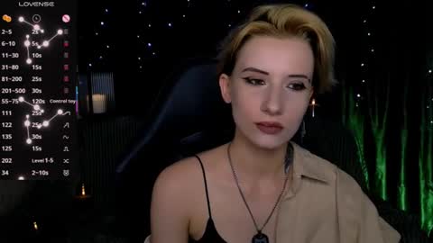 Snapshot of _shadow_devil__ chatting on July 25, 6:27 pm Alex online show from July 25, 6:27 pm