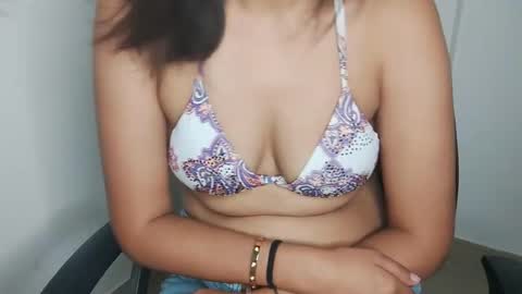_shalini_0 online show from October 14, 2:29 pm