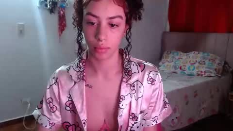 _shanellxxx online show from June 8, 8:20 pm